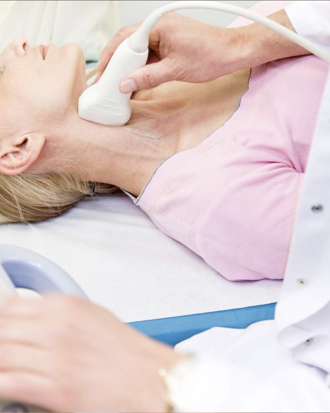 Neck artery ultrasound evaluation